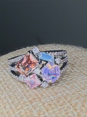 Bomb Party Multi-Stone Pink & Iridescent Crystal Statement Ring sz 8